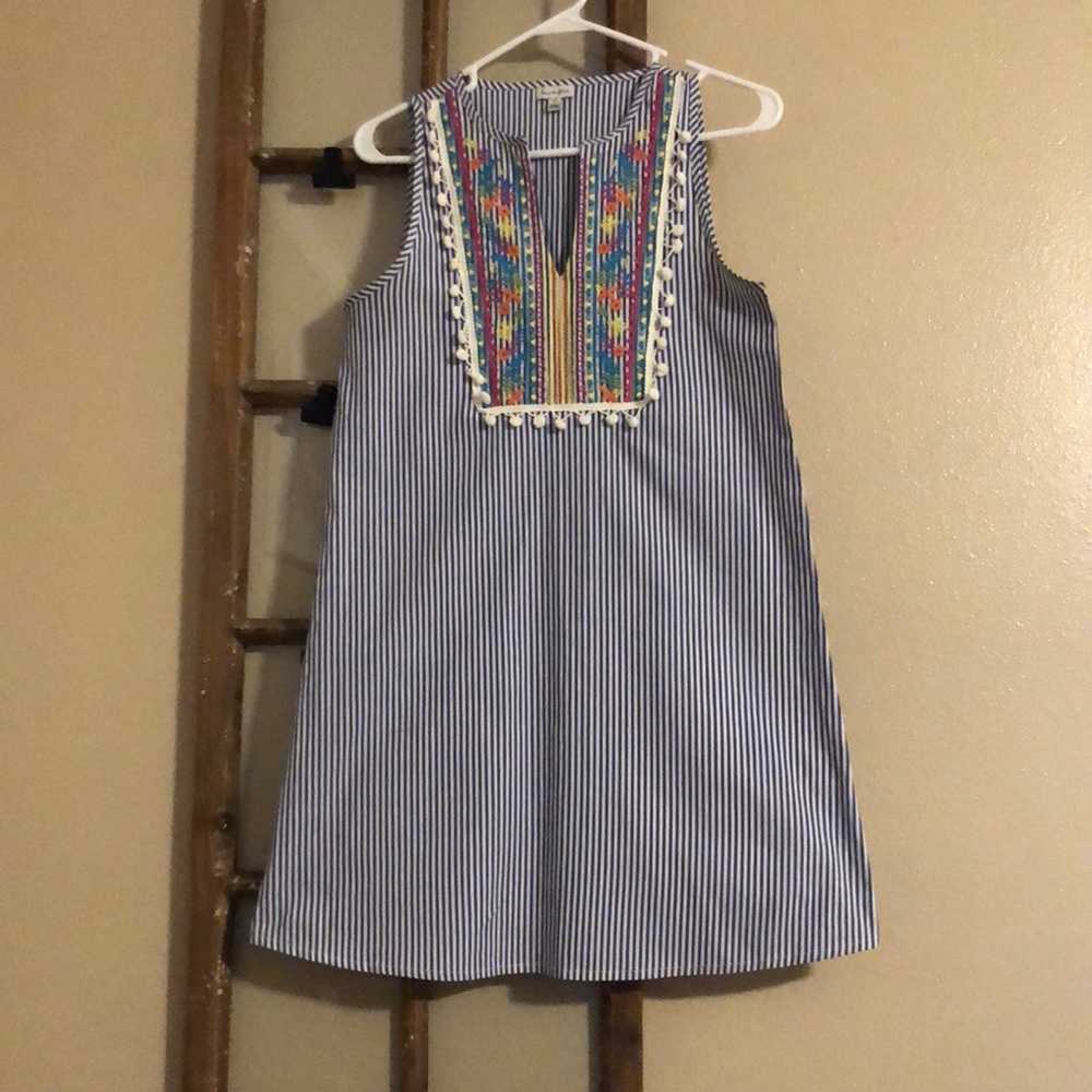 Dress - Picture 3 of 4